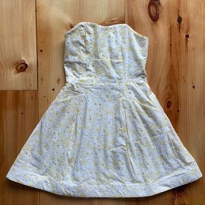 LILLY PULITZER SIZE 00 WHITE DRESS YELLOW FLOWERS